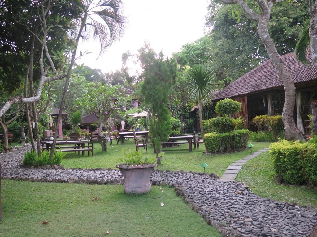 La Taverna Suites Sanur  Exterior photo